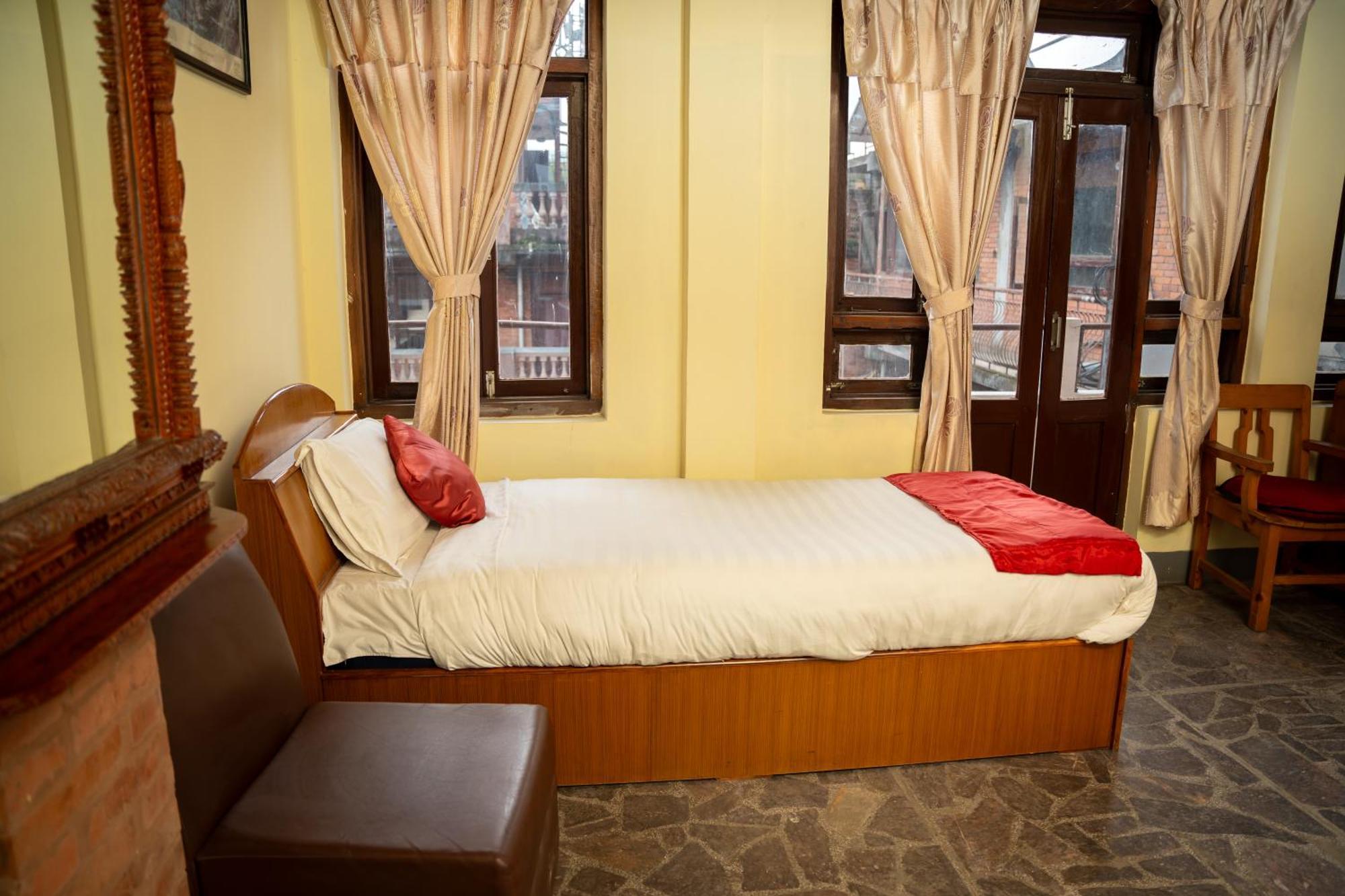 Golden Gate Guest House Bhatgoan Zewnętrze zdjęcie
