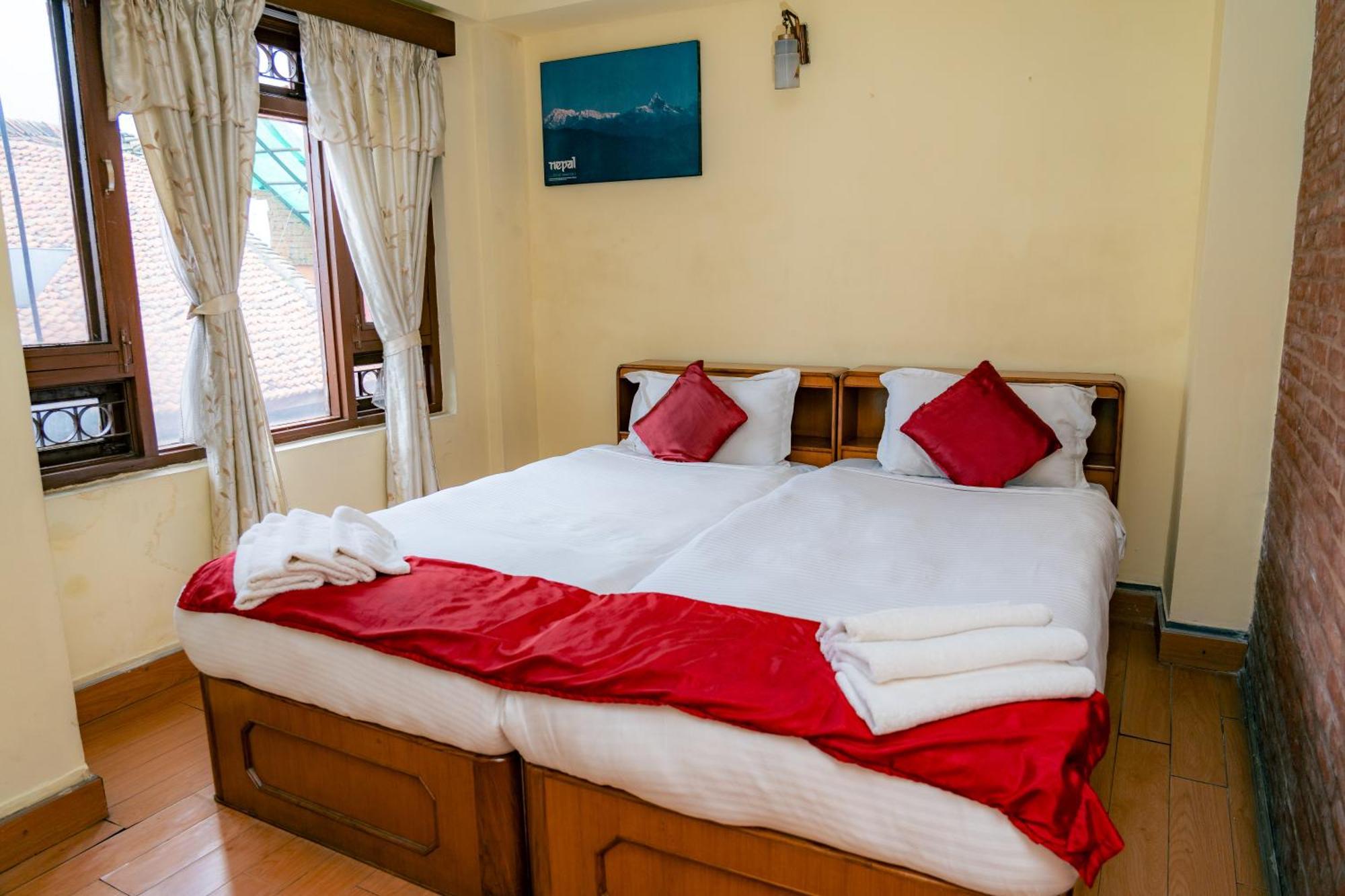 Golden Gate Guest House Bhatgoan Zewnętrze zdjęcie