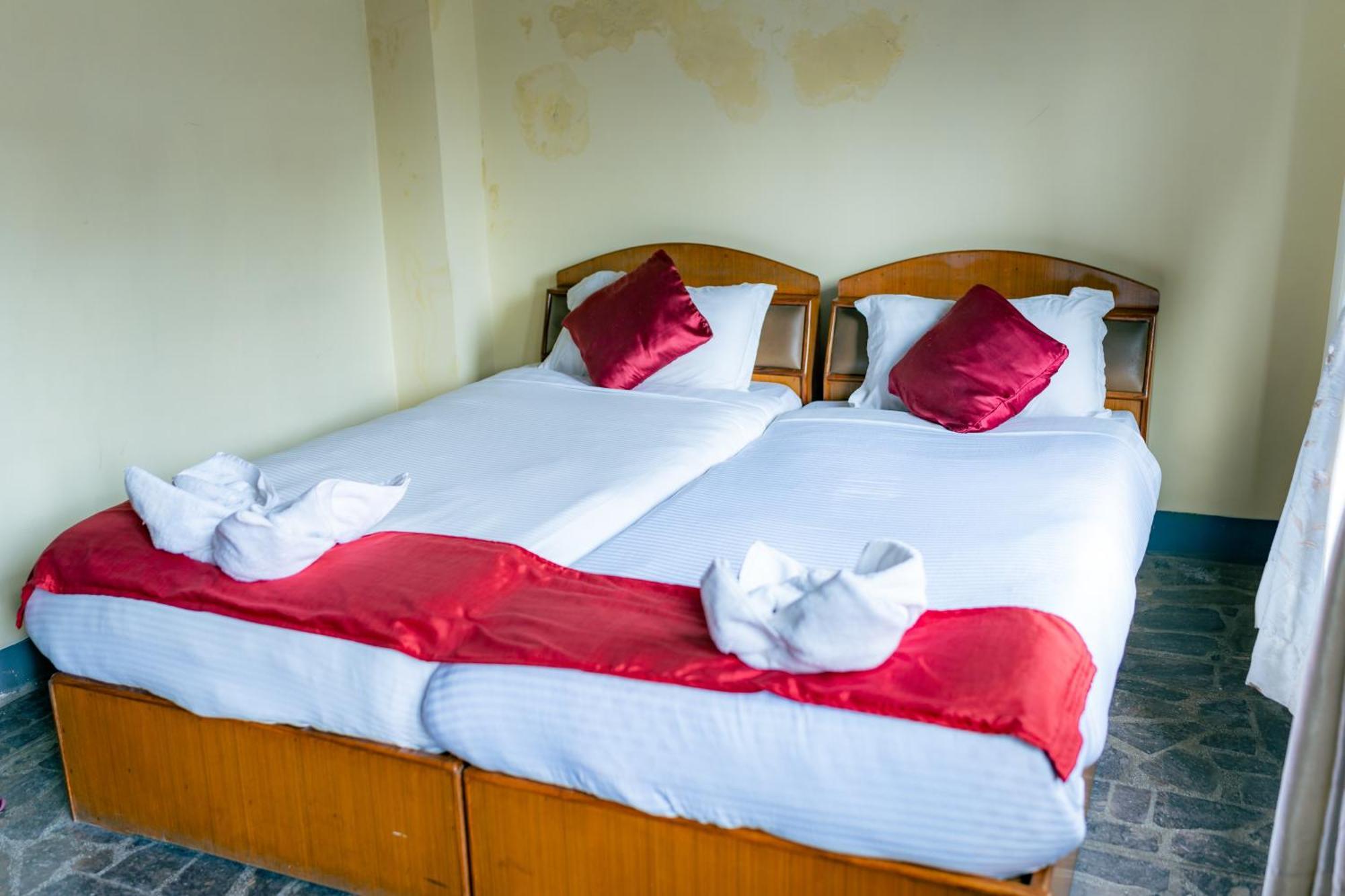 Golden Gate Guest House Bhatgoan Zewnętrze zdjęcie